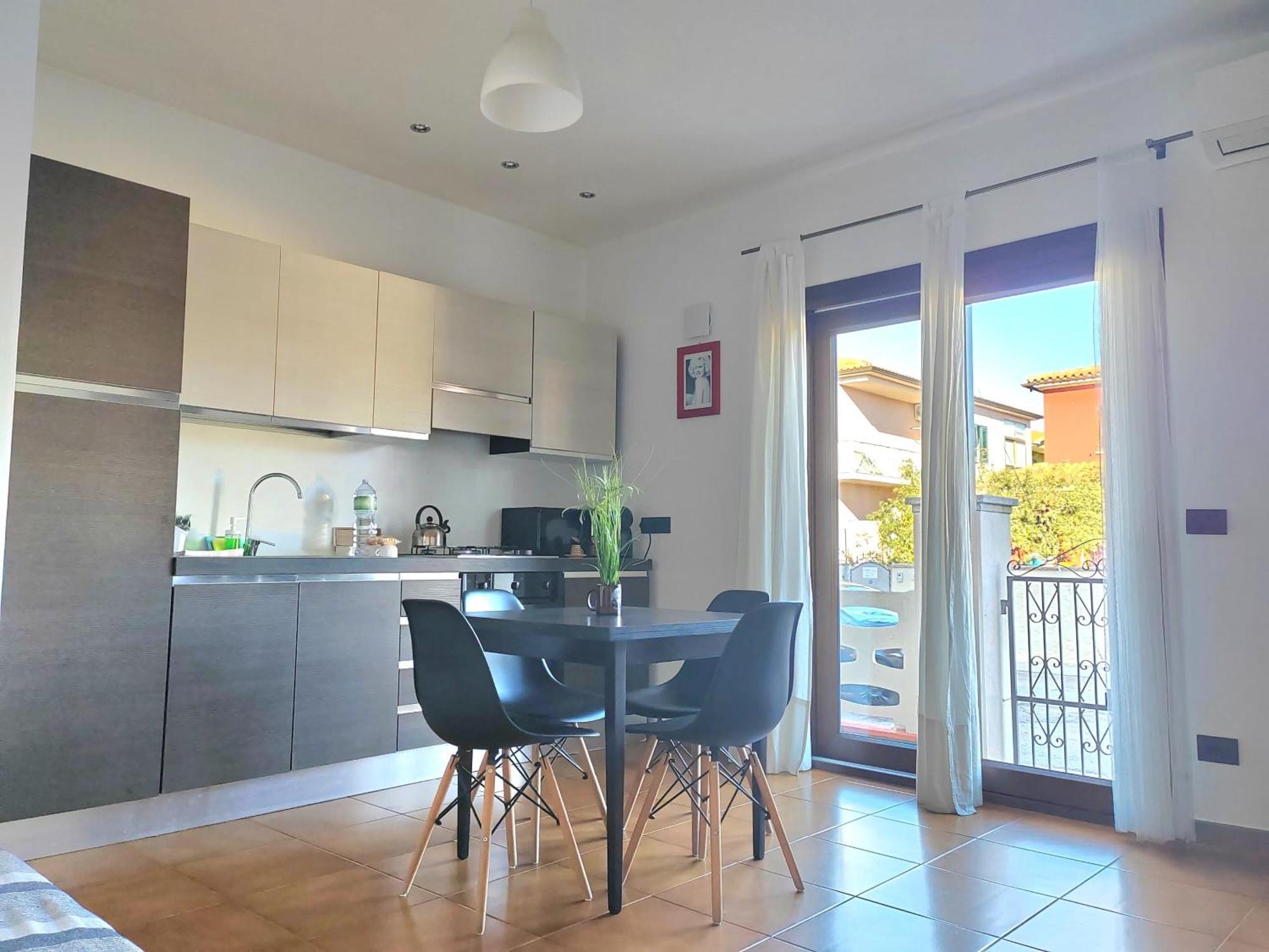 Home Of Fame - Home Gallery With Fully Equipped Kitchen, Separate Entrance, Free Parking Olbia Exterior foto